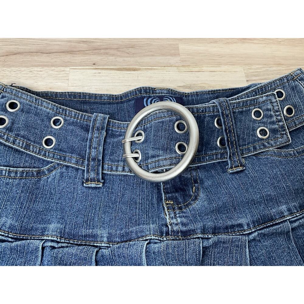 Size 9 Angels Denim Micro Skirt Pleated/Belted HOOP BUCKLE Y2K 2000s Vintage - Picture 2 of 9